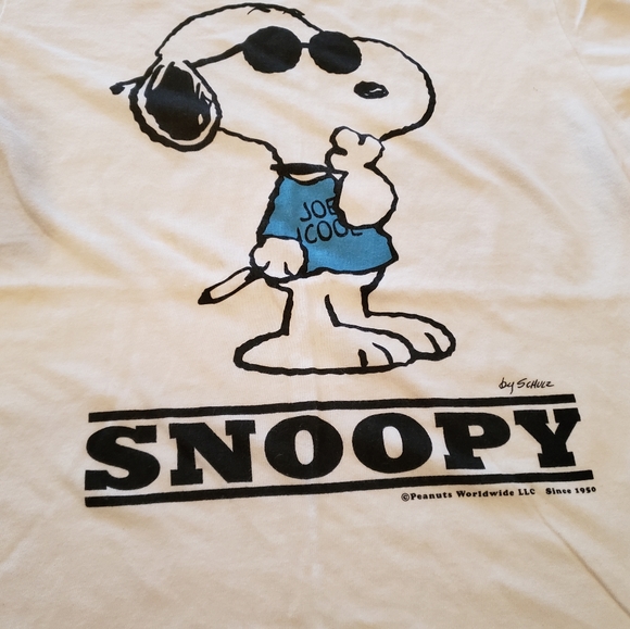 Cute Snoopy Peanuts x Uniqlo tee shirt.clollab - Picture 4 of 4